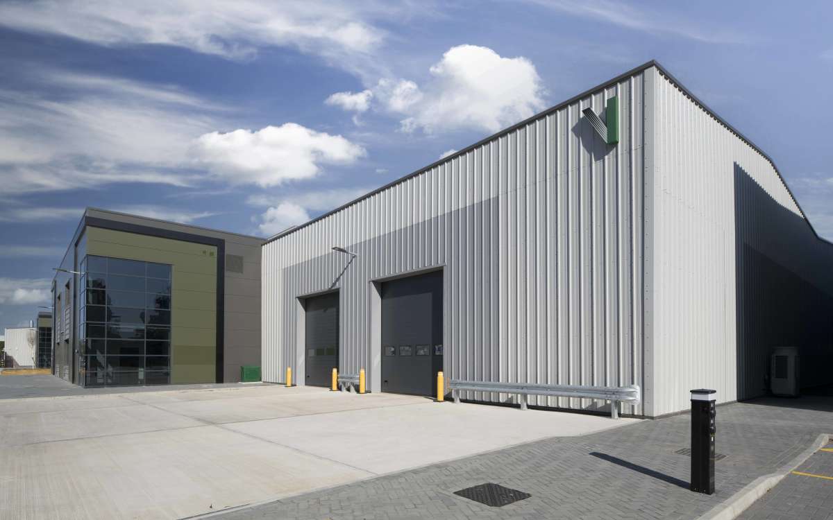 Industrial Unit in Barking - photo 2
