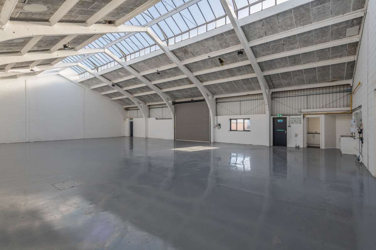 Industrial Unit in Frome - photo 3