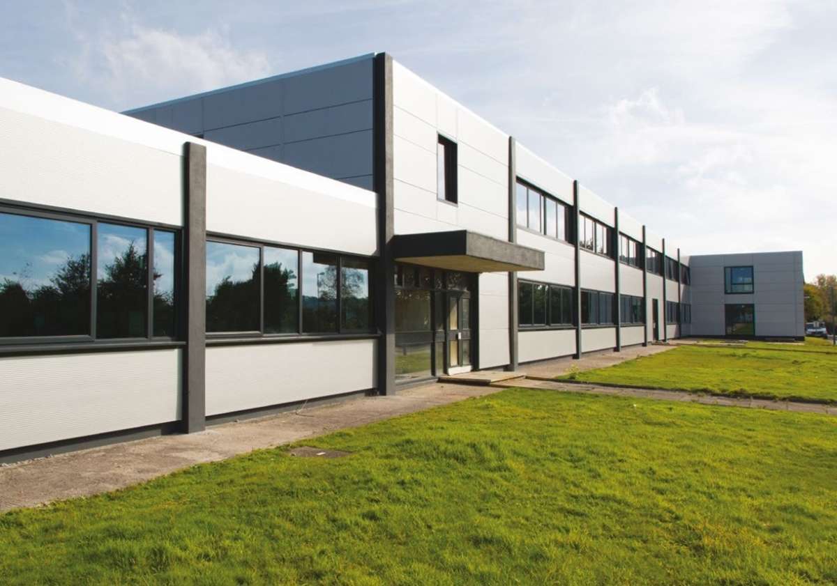 Industrial Unit in Plymouth - photo 2