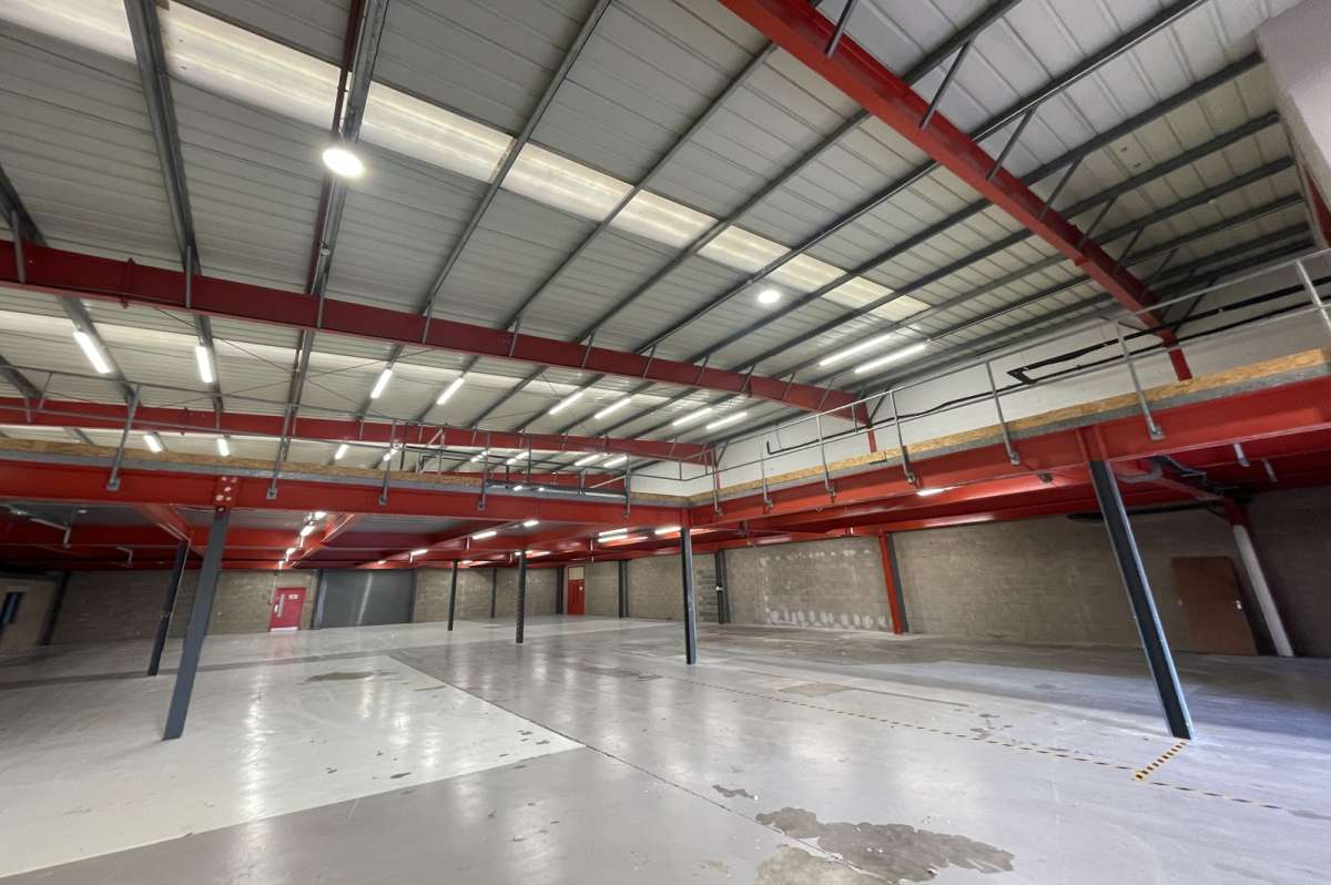 Industrial Unit in Lisburn - photo 2
