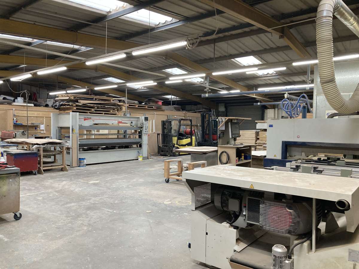 Industrial Unit in Sheffield - photo 3