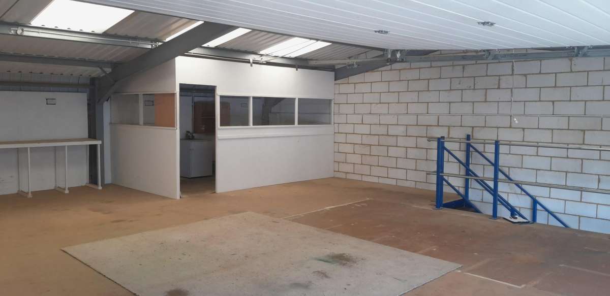 Industrial Unit in New Romney - photo 3