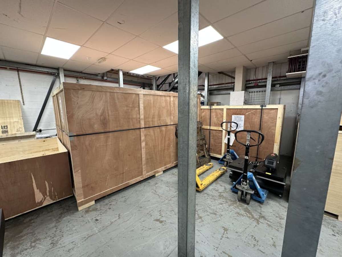 Industrial Unit in Bordon - photo 4