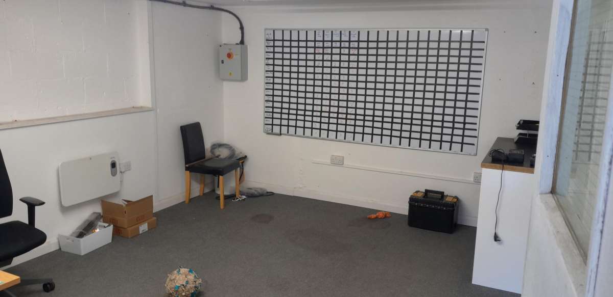 Industrial Unit in Ashford - photo 3