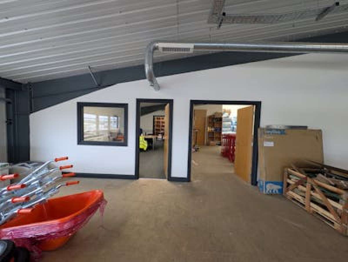 Industrial Unit in Andover - photo 3
