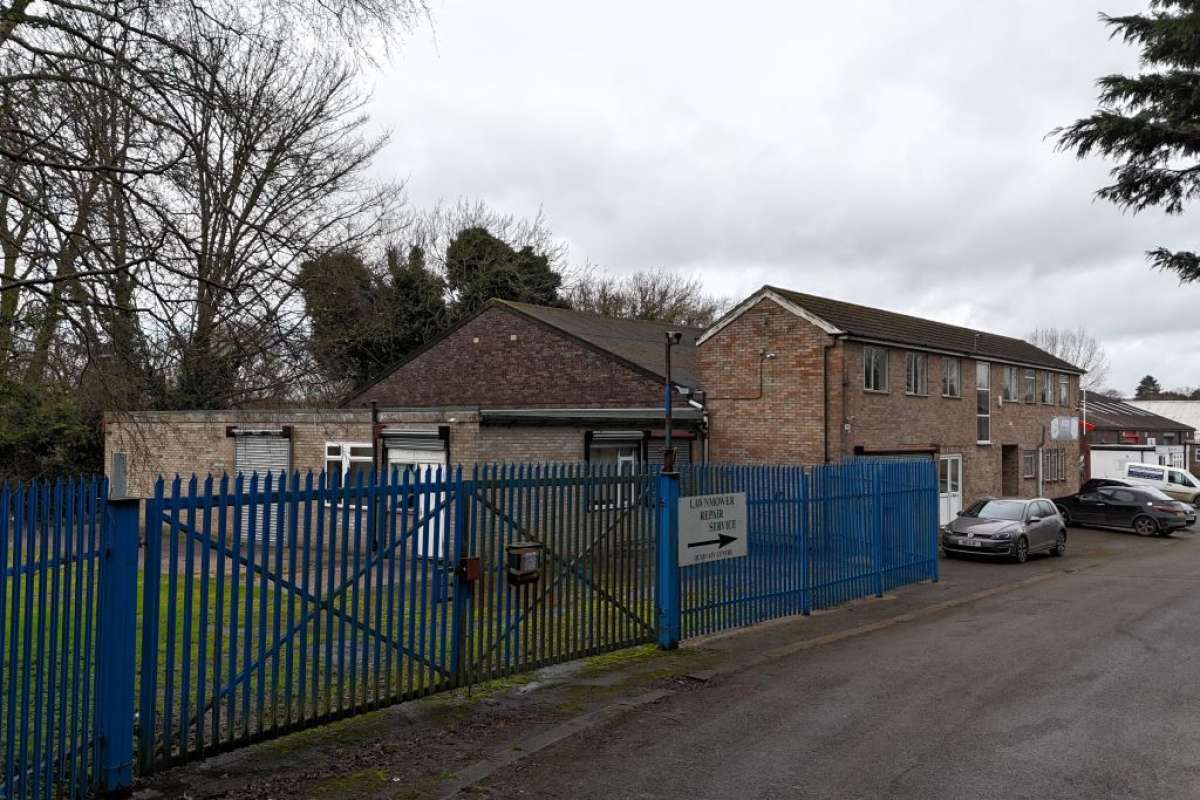 Industrial Unit in Grantham - photo 2