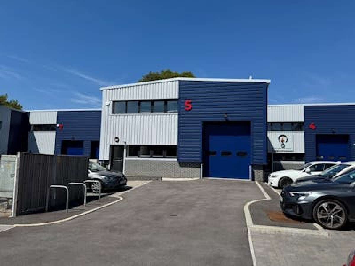 Industrial Unit in Romsey - photo 4