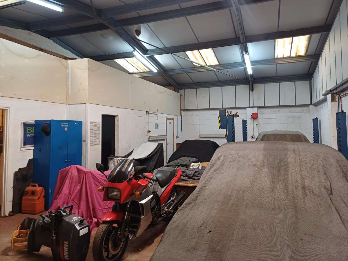 Industrial Unit in Peterborough - photo 4