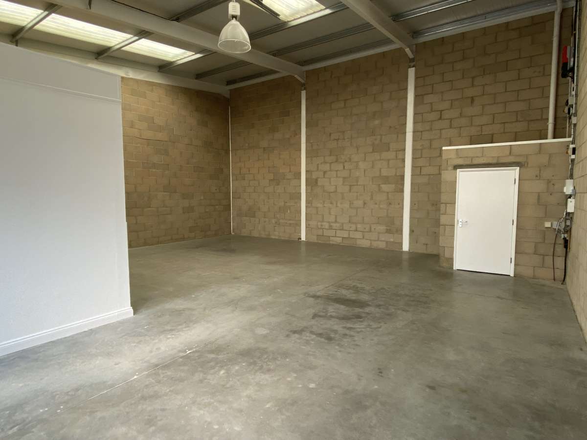 Industrial Unit in Shoreham - photo 3