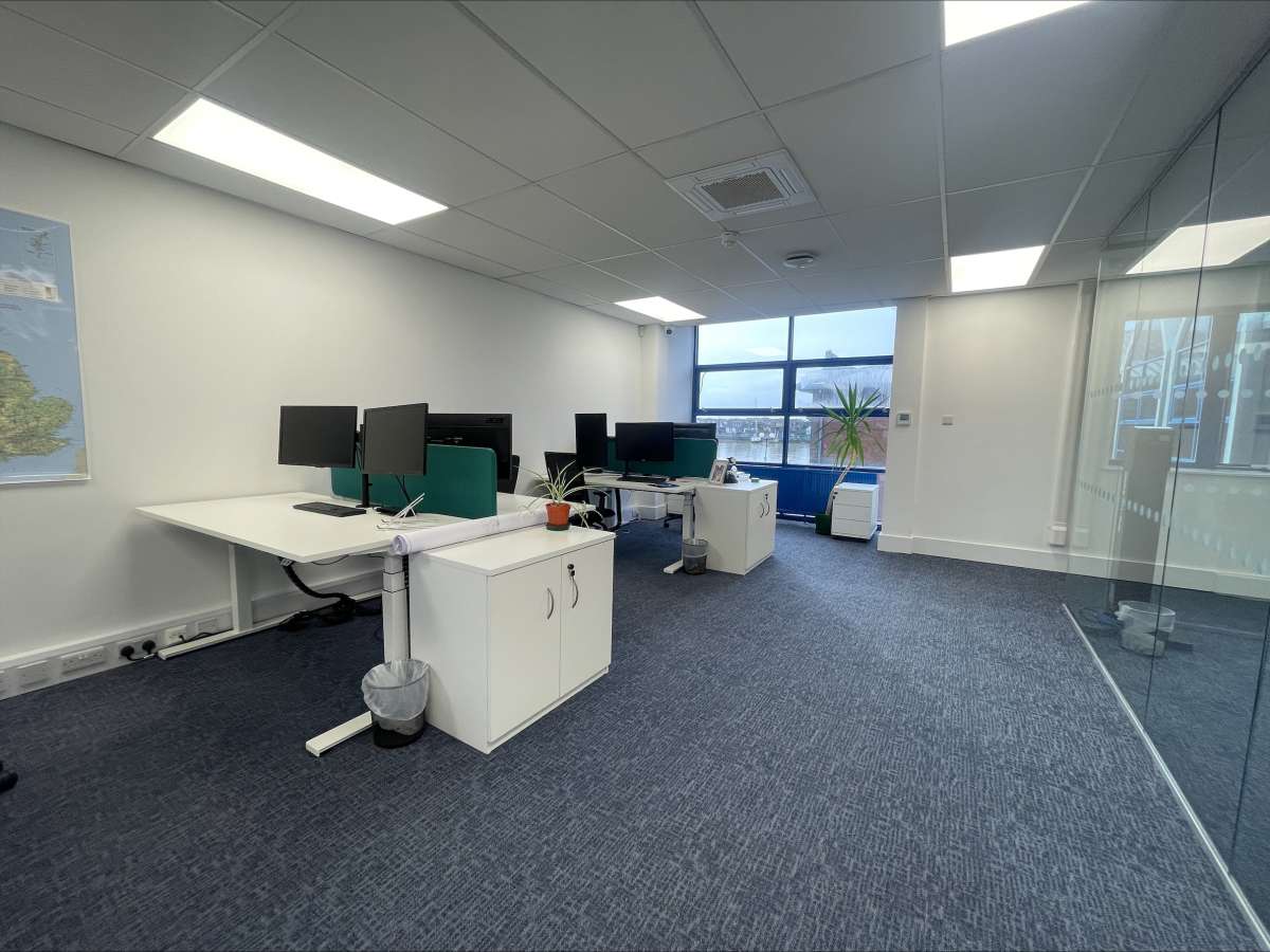 Industrial Unit in Shoreham - photo 3