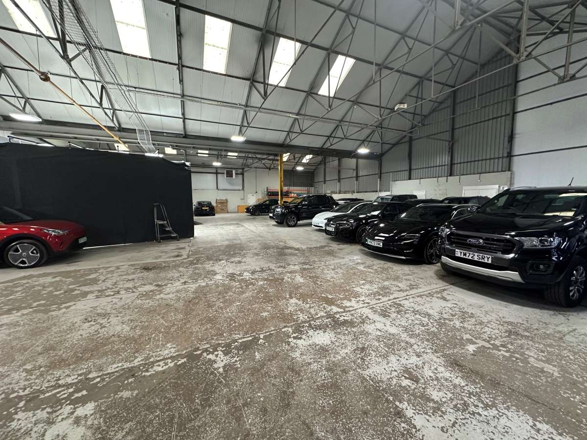 Industrial Unit in Coalville - photo 3