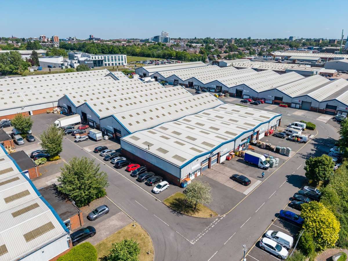Industrial Unit in West Bromwich - photo 3