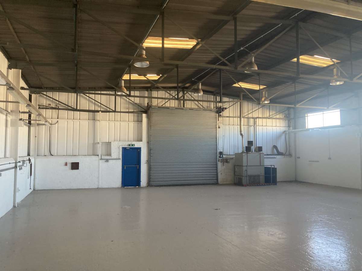 Industrial Unit in Irvine - photo 2