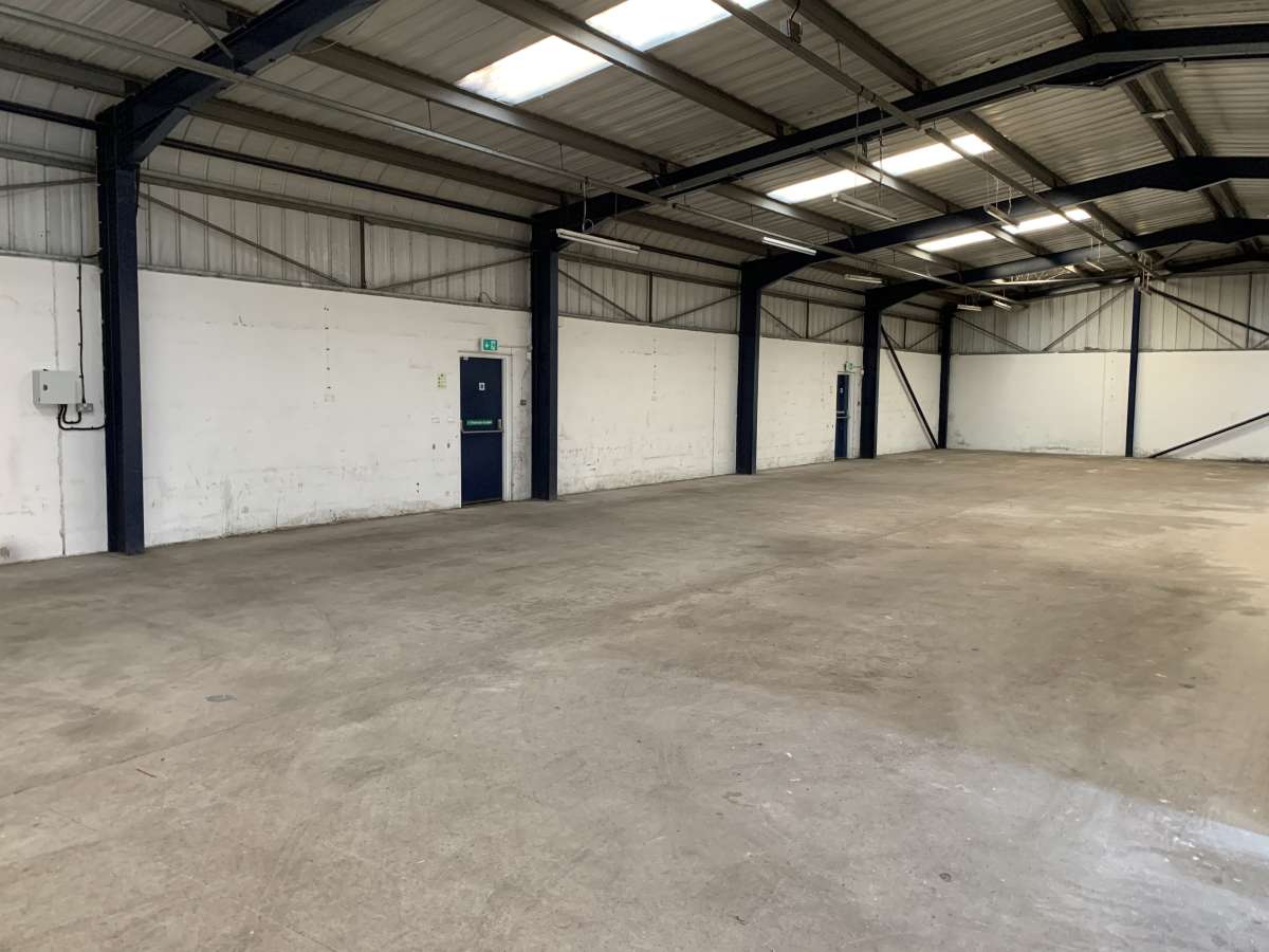 Industrial Unit in Kilmarnock - photo 2