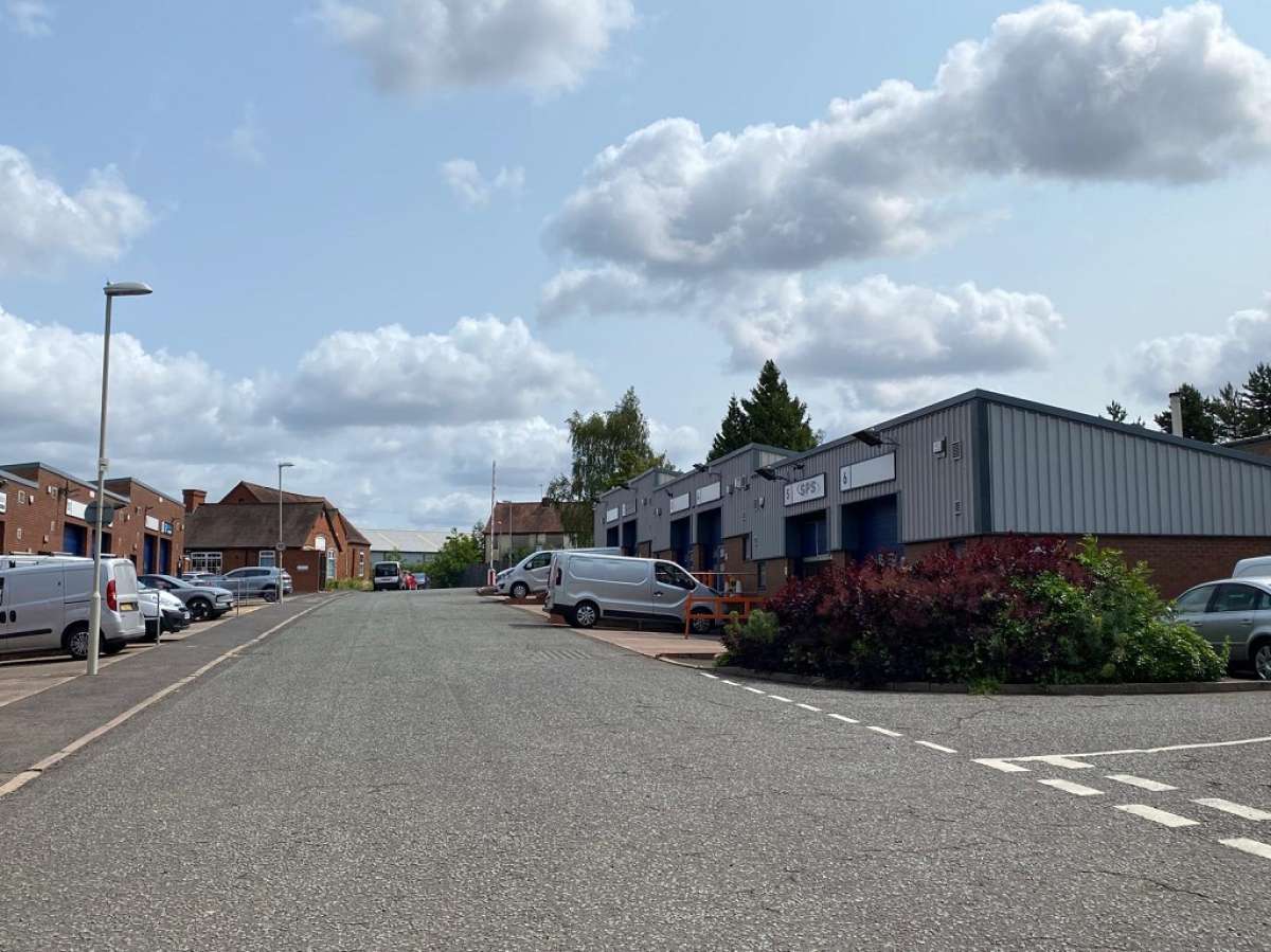 Industrial Unit in Stourbridge - photo 3