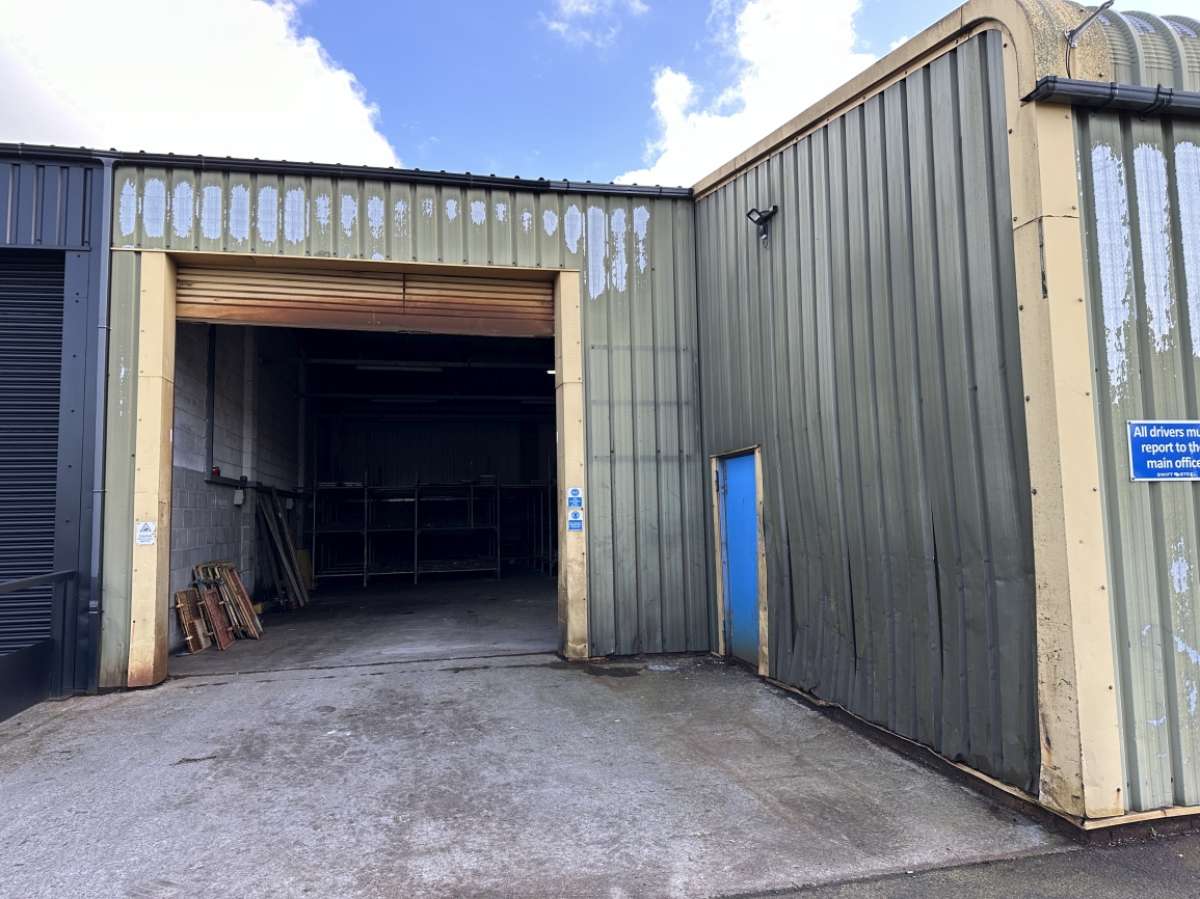 Industrial Unit in Plymouth - photo 2