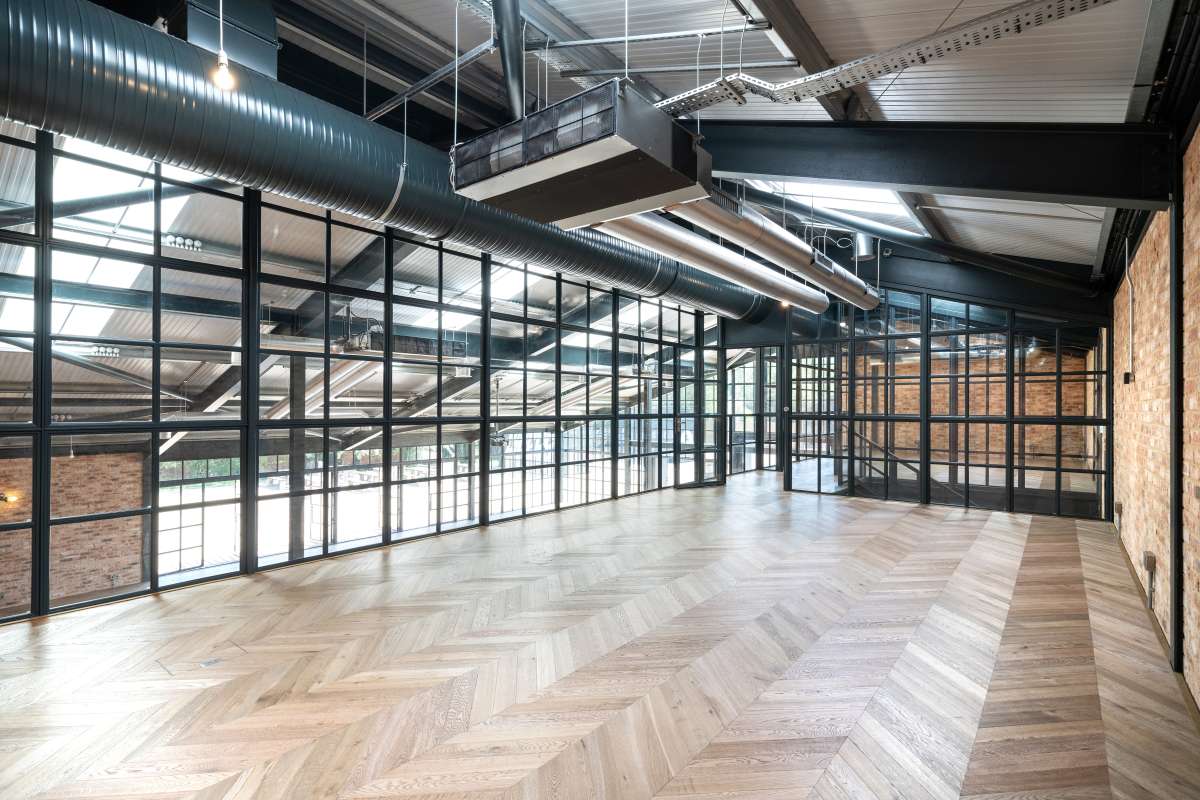 Industrial Unit in Bicester - photo 3