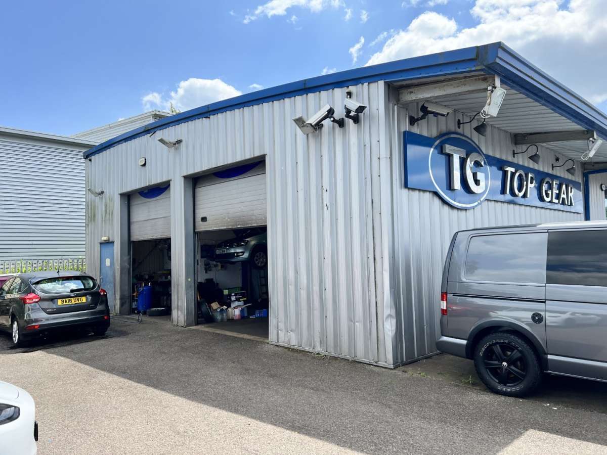 Industrial Unit in Leicester - photo 2