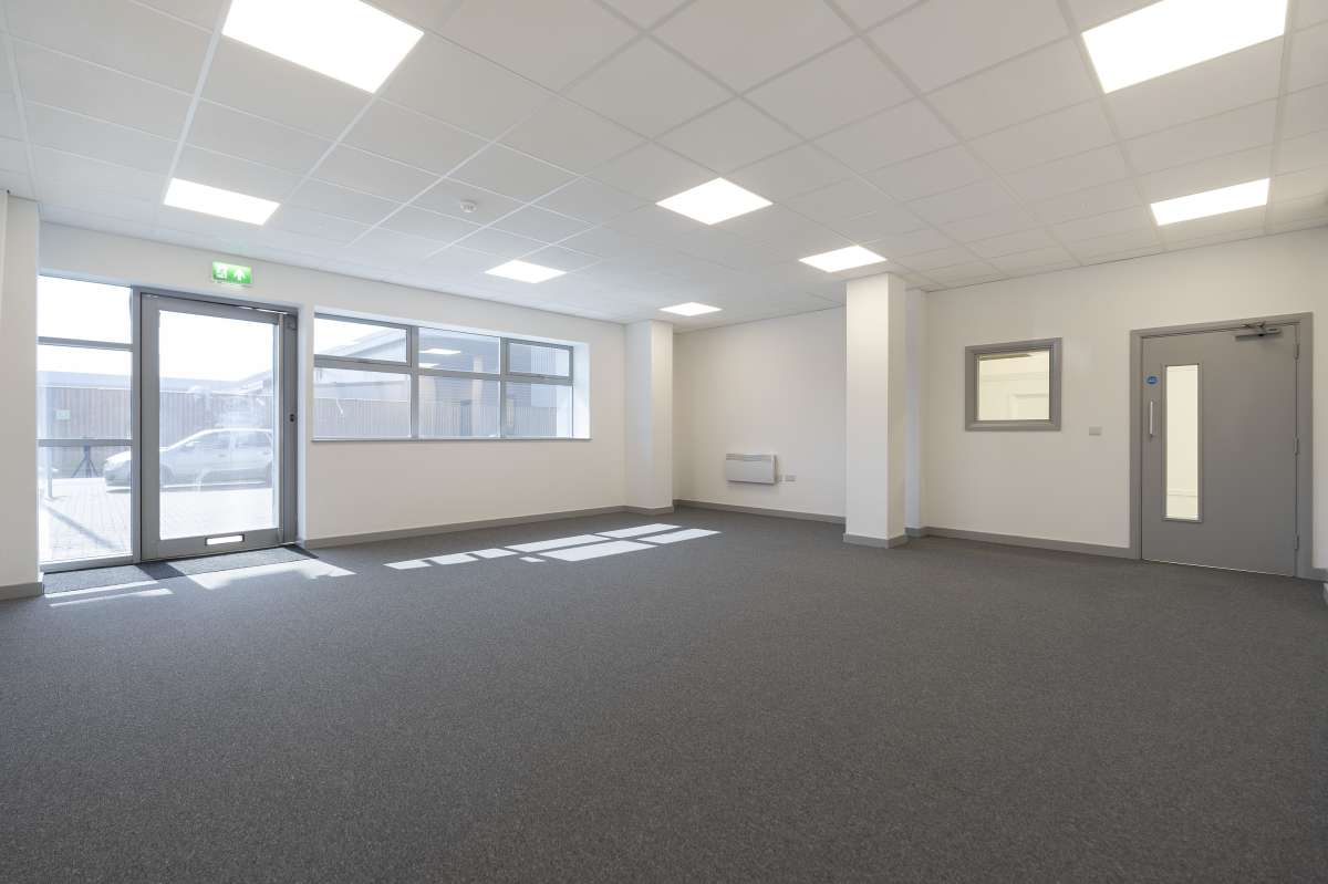 Industrial Unit in Portsmouth - photo 3