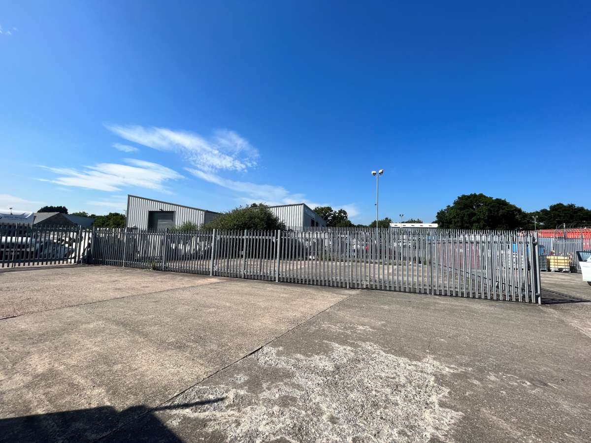 Industrial in Newton Abbot