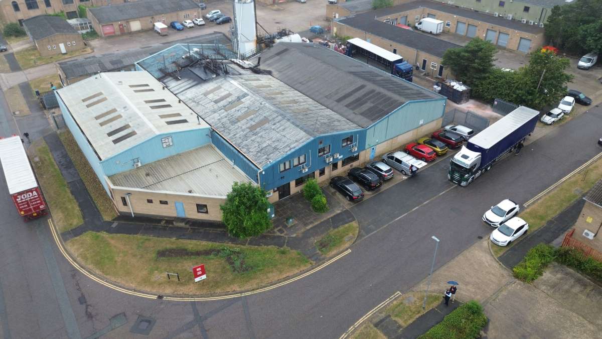 Industrial Unit in Corby - photo 2