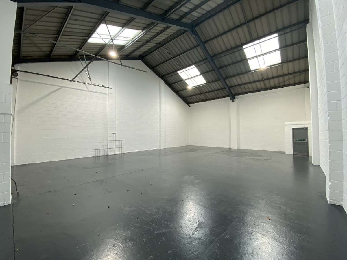 Industrial Unit in Alcester - photo 2