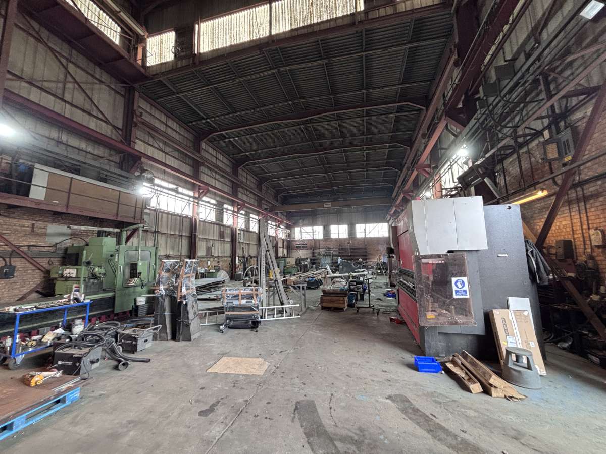 Industrial Unit in Leicester - photo 2