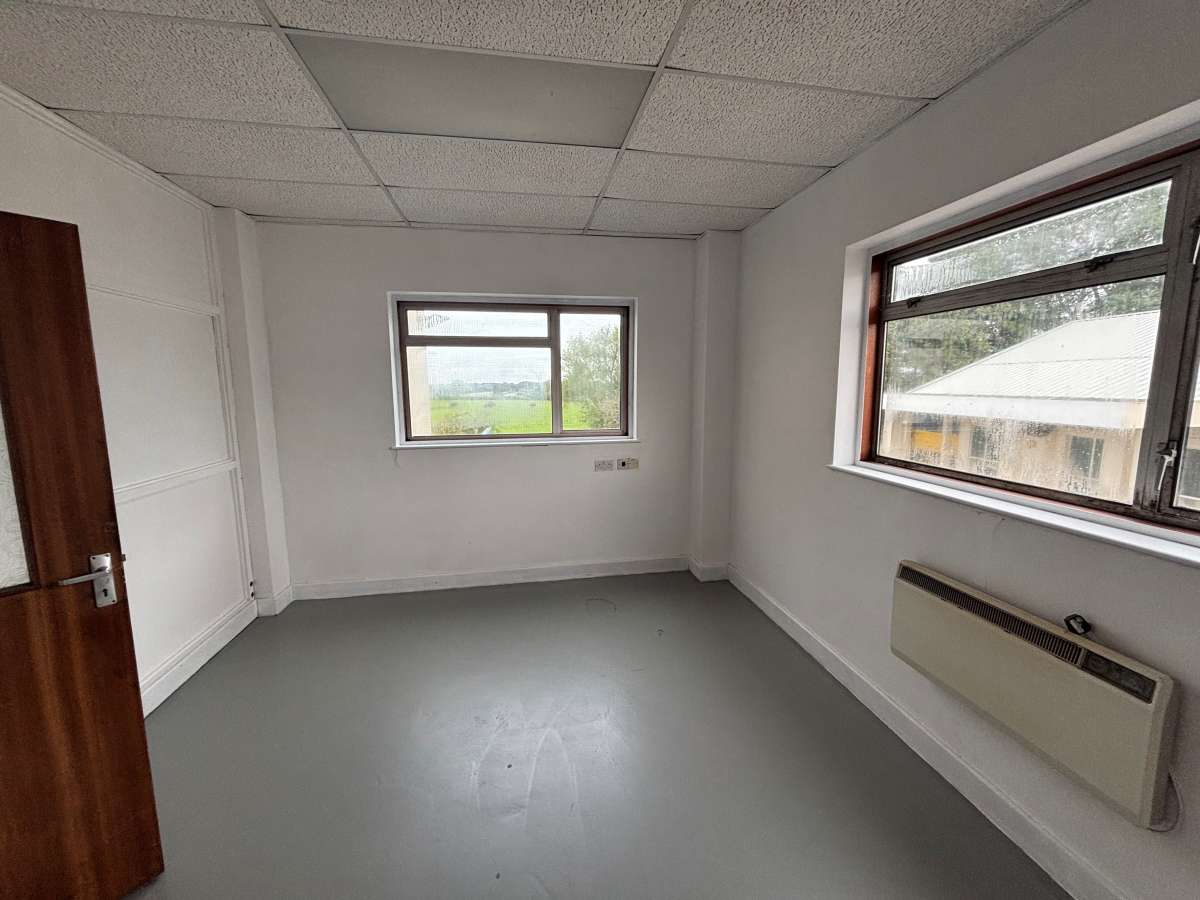 Industrial Unit in Loughborough - photo 4