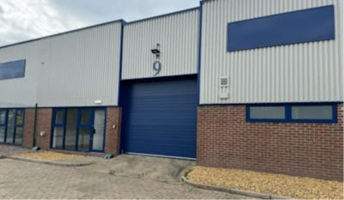Industrial Unit in Northampton - photo 2