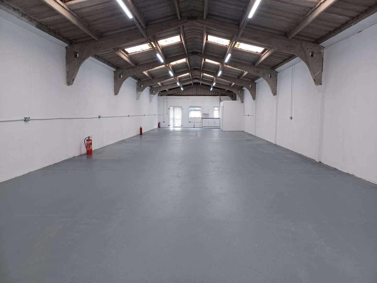 Industrial Unit in Liskeard - photo 2