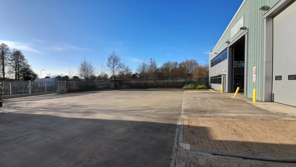 Industrial Unit in Andover - photo 3