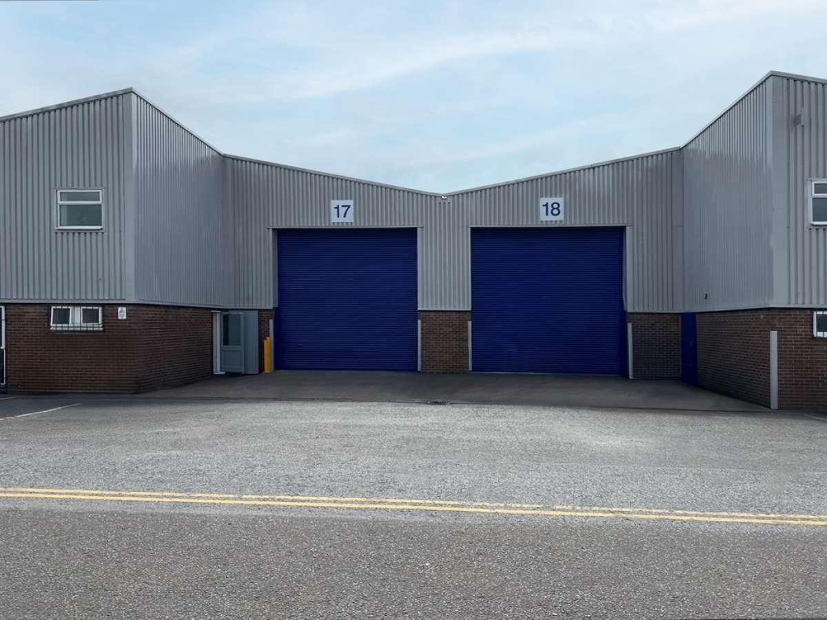 Industrial Unit in Walsall - photo 2