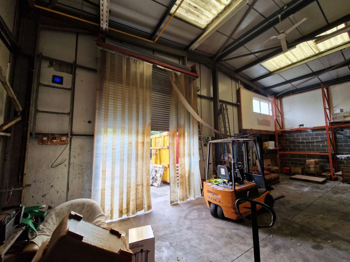 Industrial Unit in Nottingham - photo 3