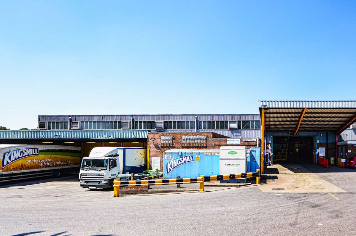 Retail/Shop in Wimborne - photo 2