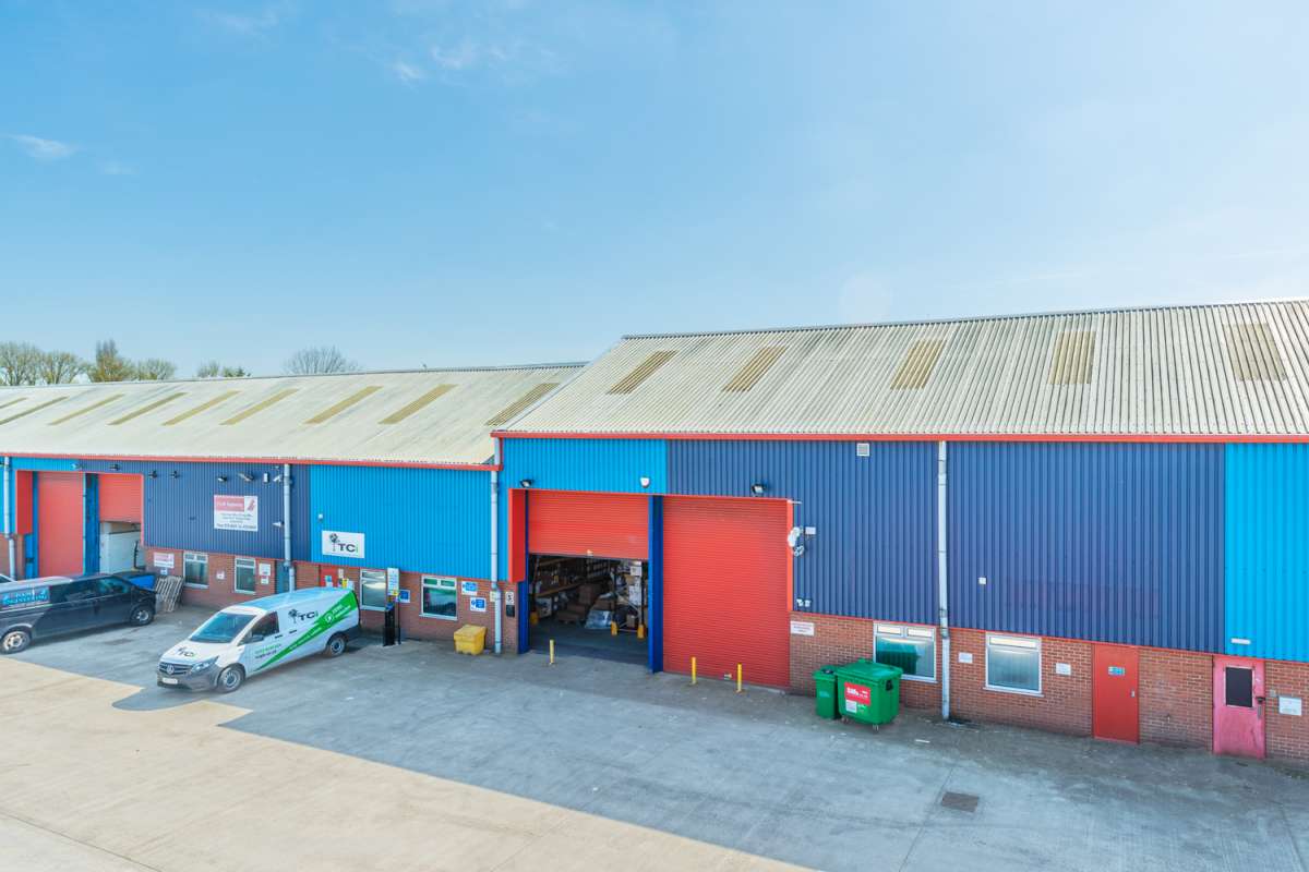 Industrial Unit in Bridgwater - photo 2