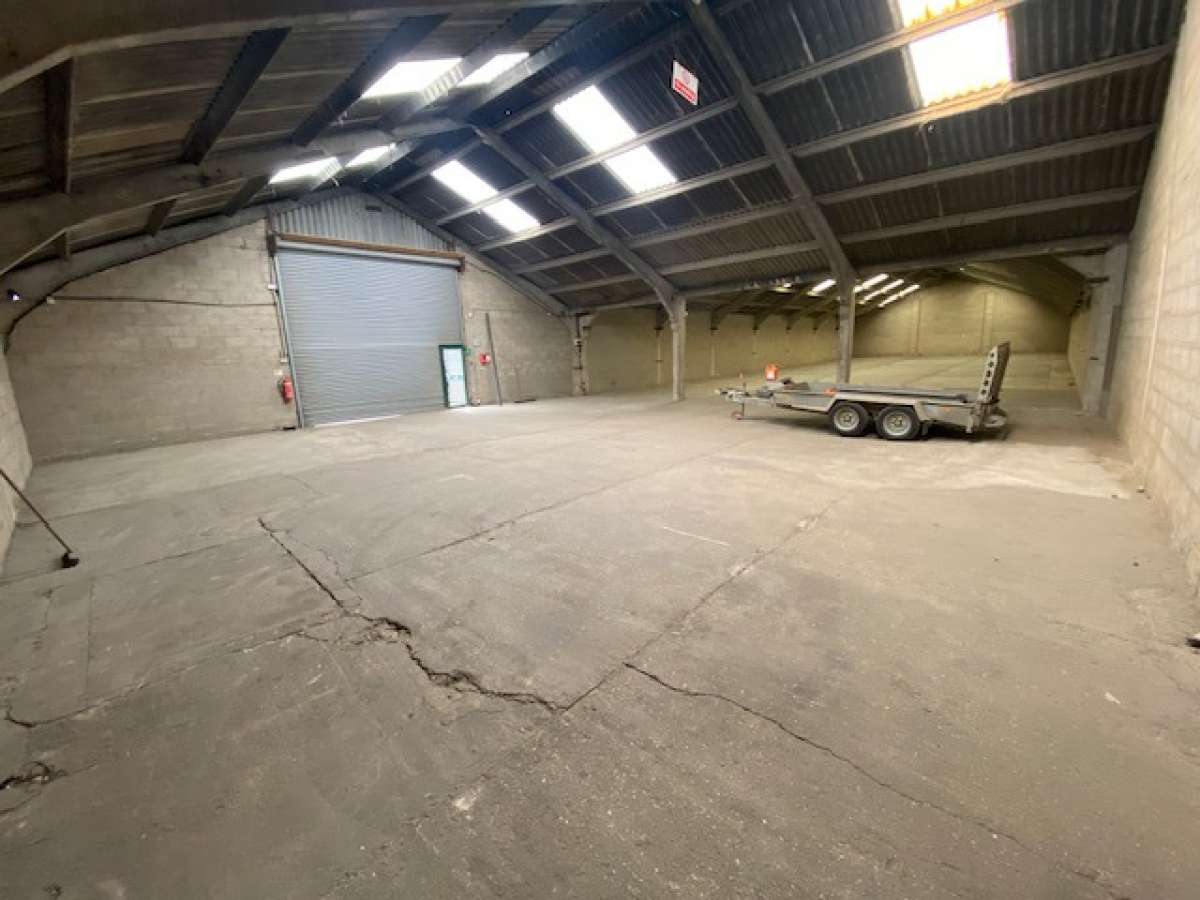 Industrial Unit in St Neots - photo 4