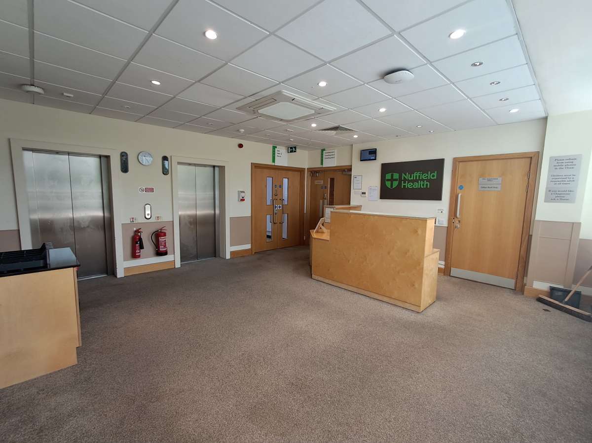 Industrial Unit in London - photo 2