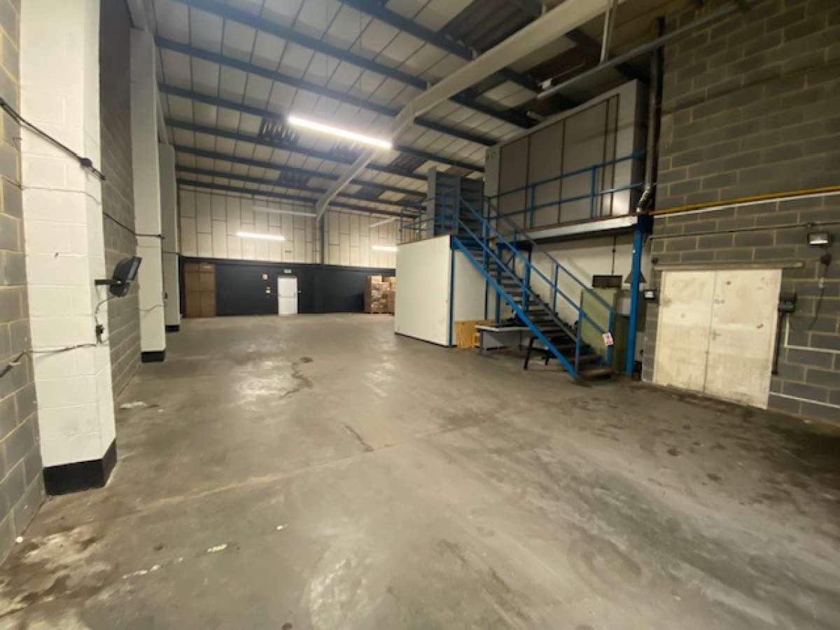 Industrial Unit in Huntingdon - photo 3