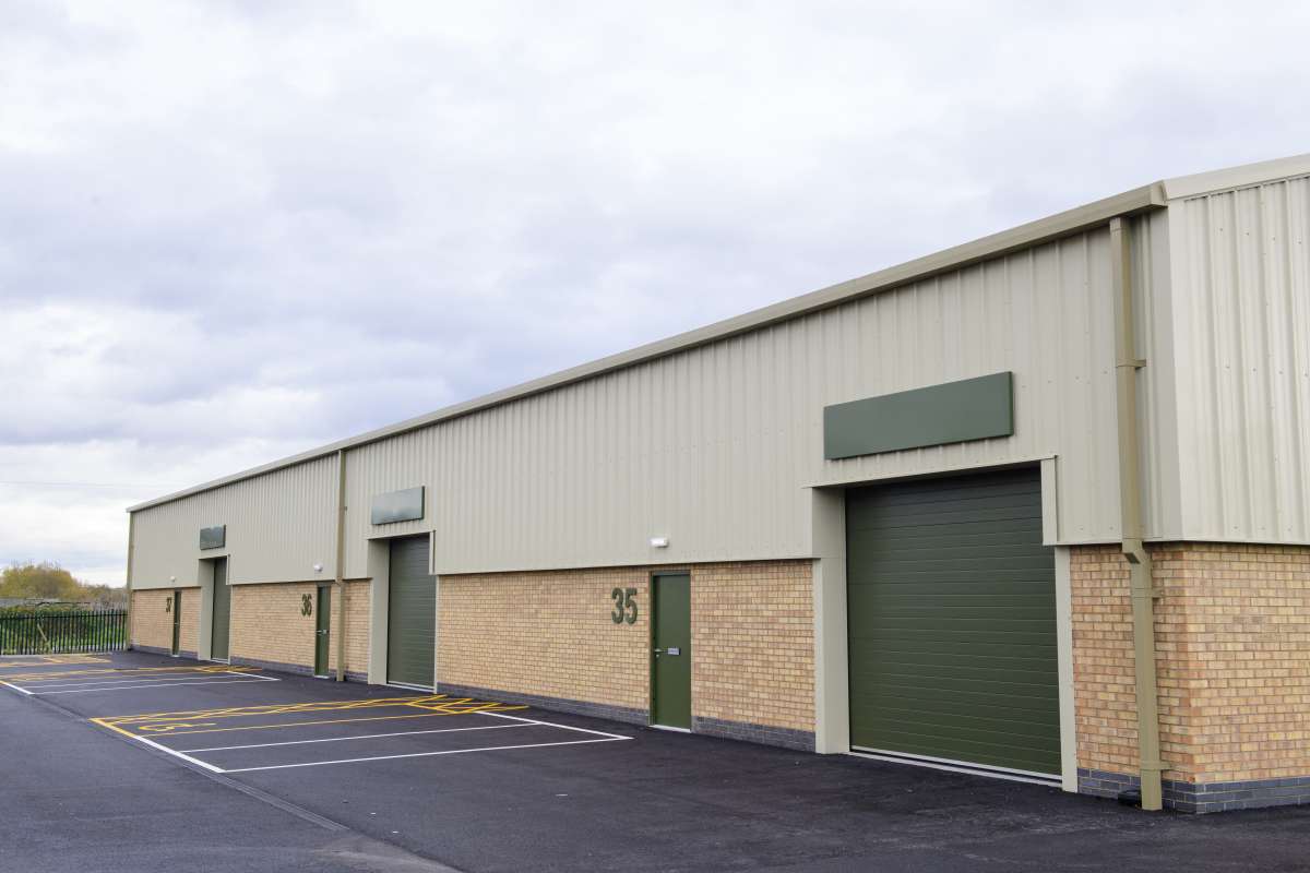 Industrial Unit in Lincoln - photo 2