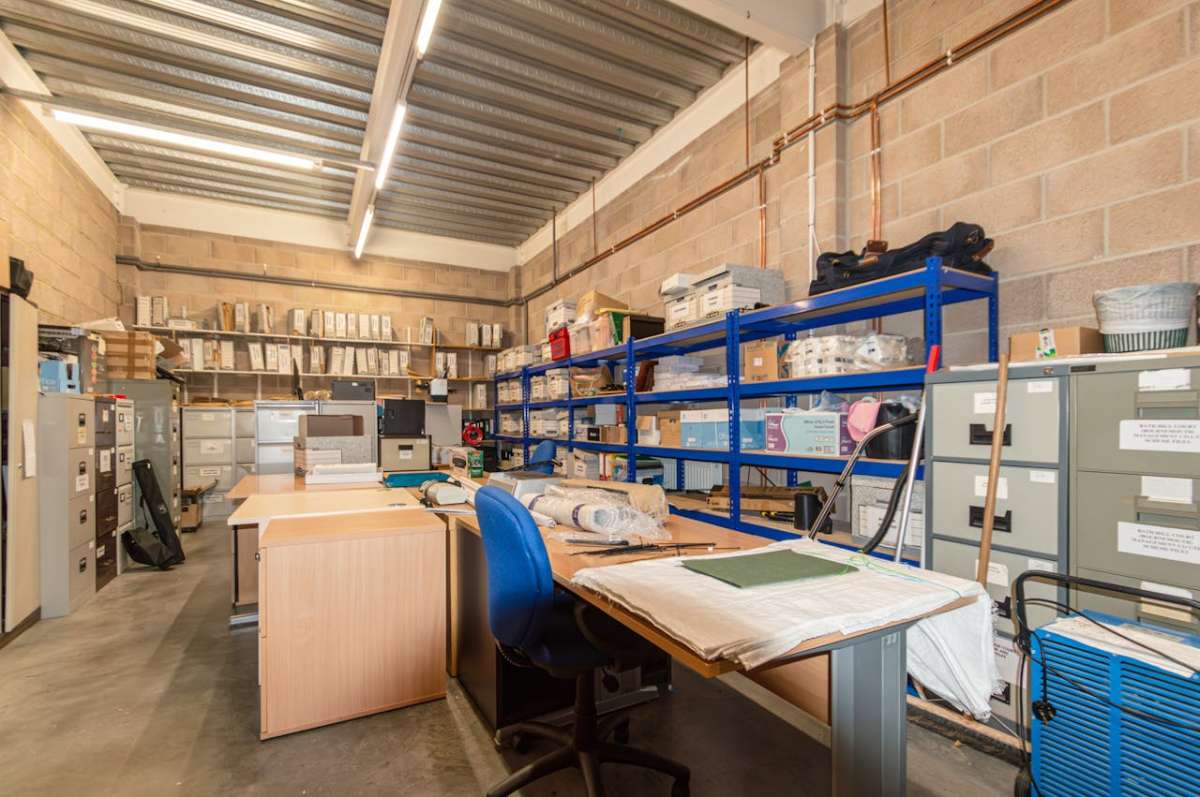 Industrial Unit in Poole - photo 3