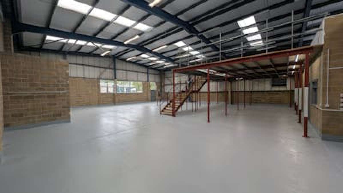 Industrial Unit in Southampton - photo 3