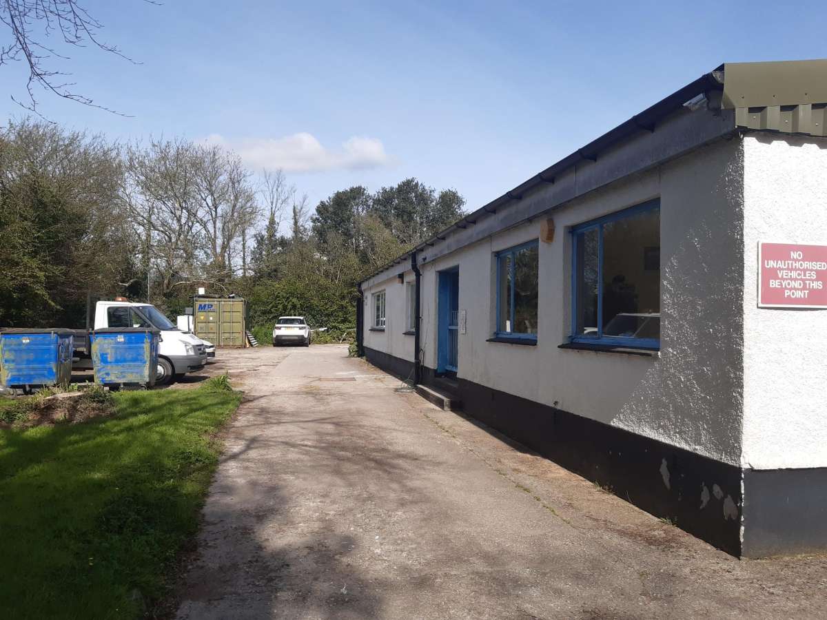 Industrial Unit in Wadebridge - photo 3