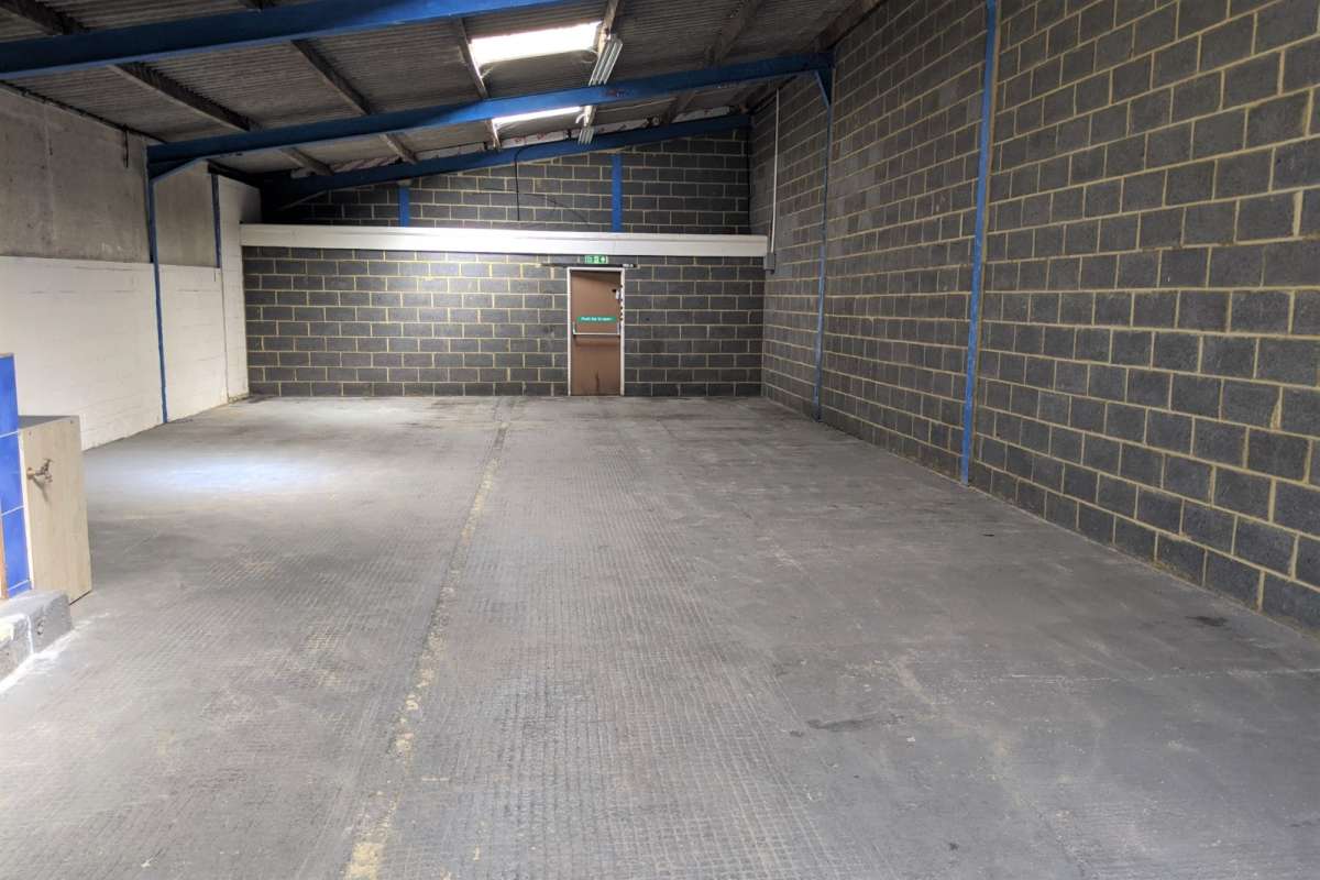 Industrial Unit in Chelmsford - photo 2