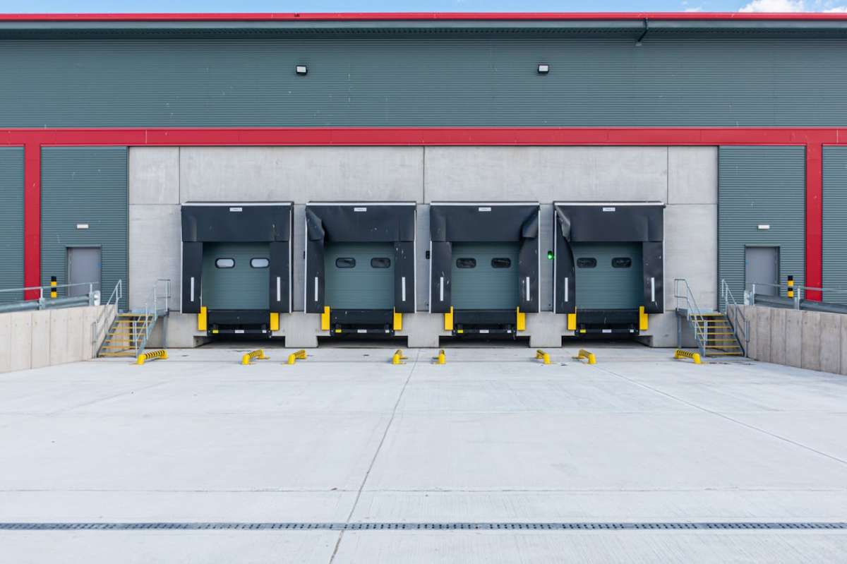 Industrial Unit in Poole - photo 3