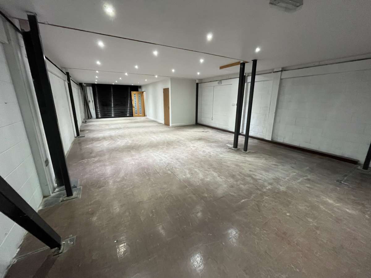 Industrial Unit in Colchester - photo 2