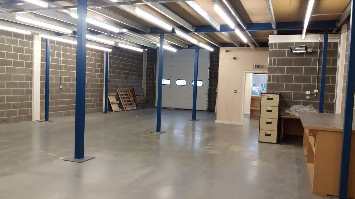 Industrial Unit in Market Harborough - photo 2