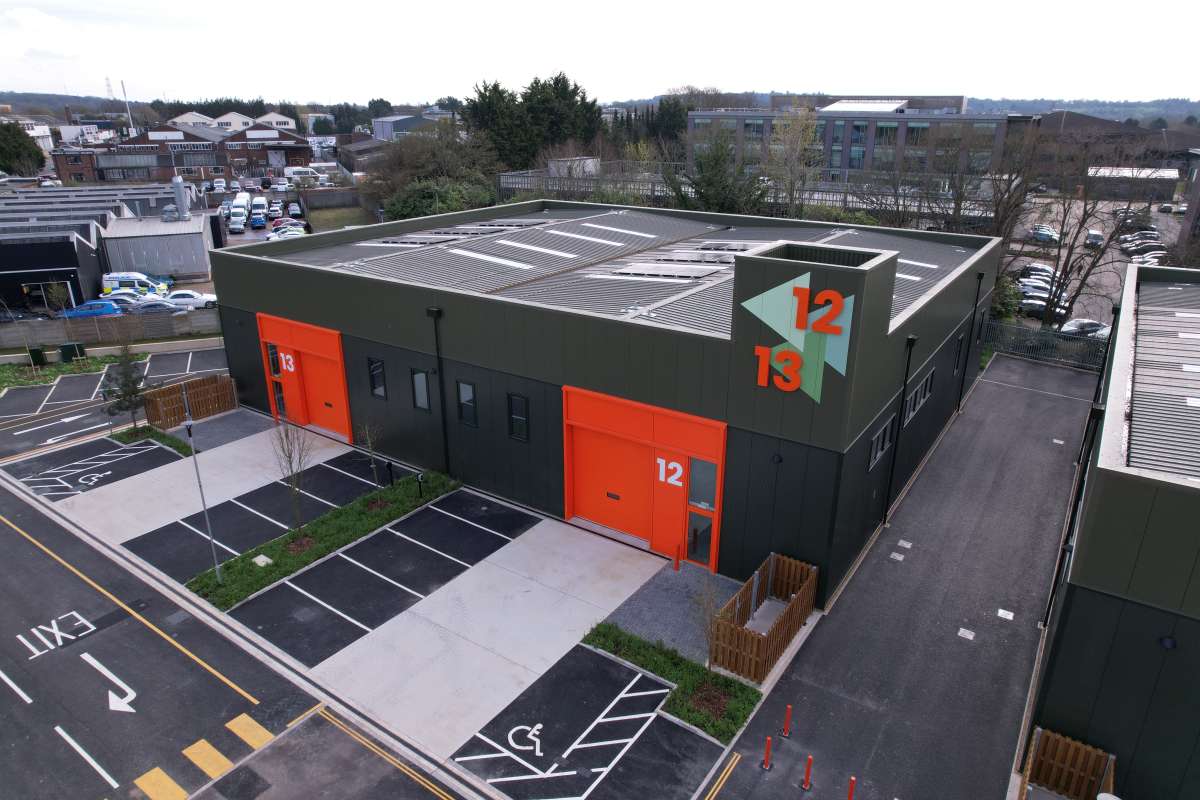 Industrial Unit in Watford - photo 4