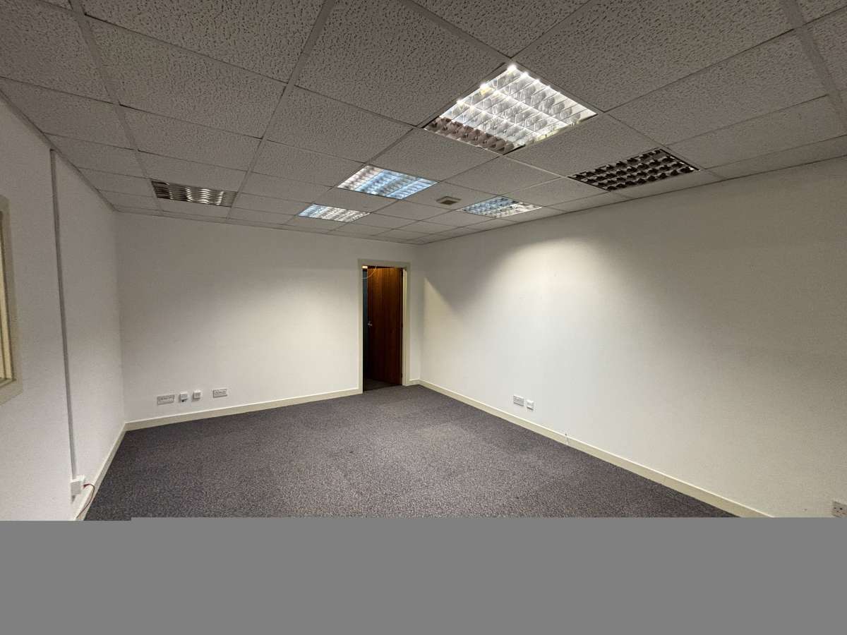 Industrial Unit in Aberdeen - photo 3