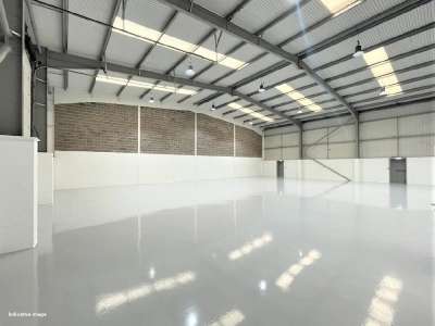 Industrial Unit in Reading - photo 4