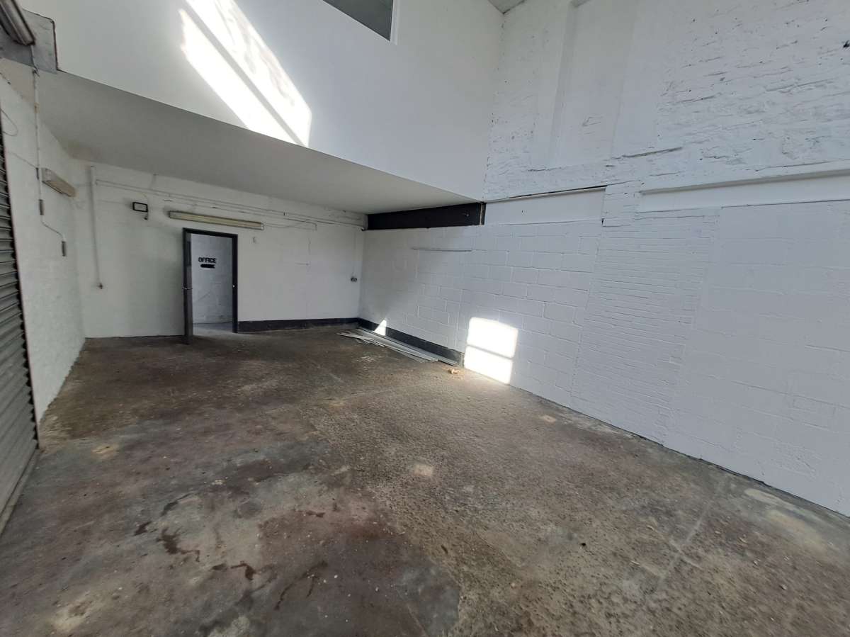 Industrial Unit in Plymouth - photo 2